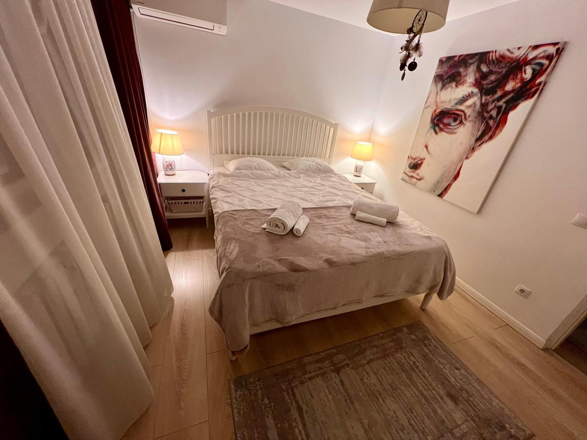 Modern & Cozy 2 Rooms Apartment Bucureşti Ngoại thất bức ảnh